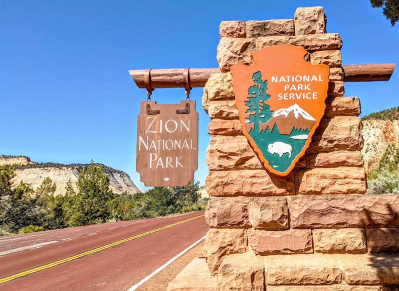 A Savvy Travel Mom's Guide to Southern Utah - Zion National Park