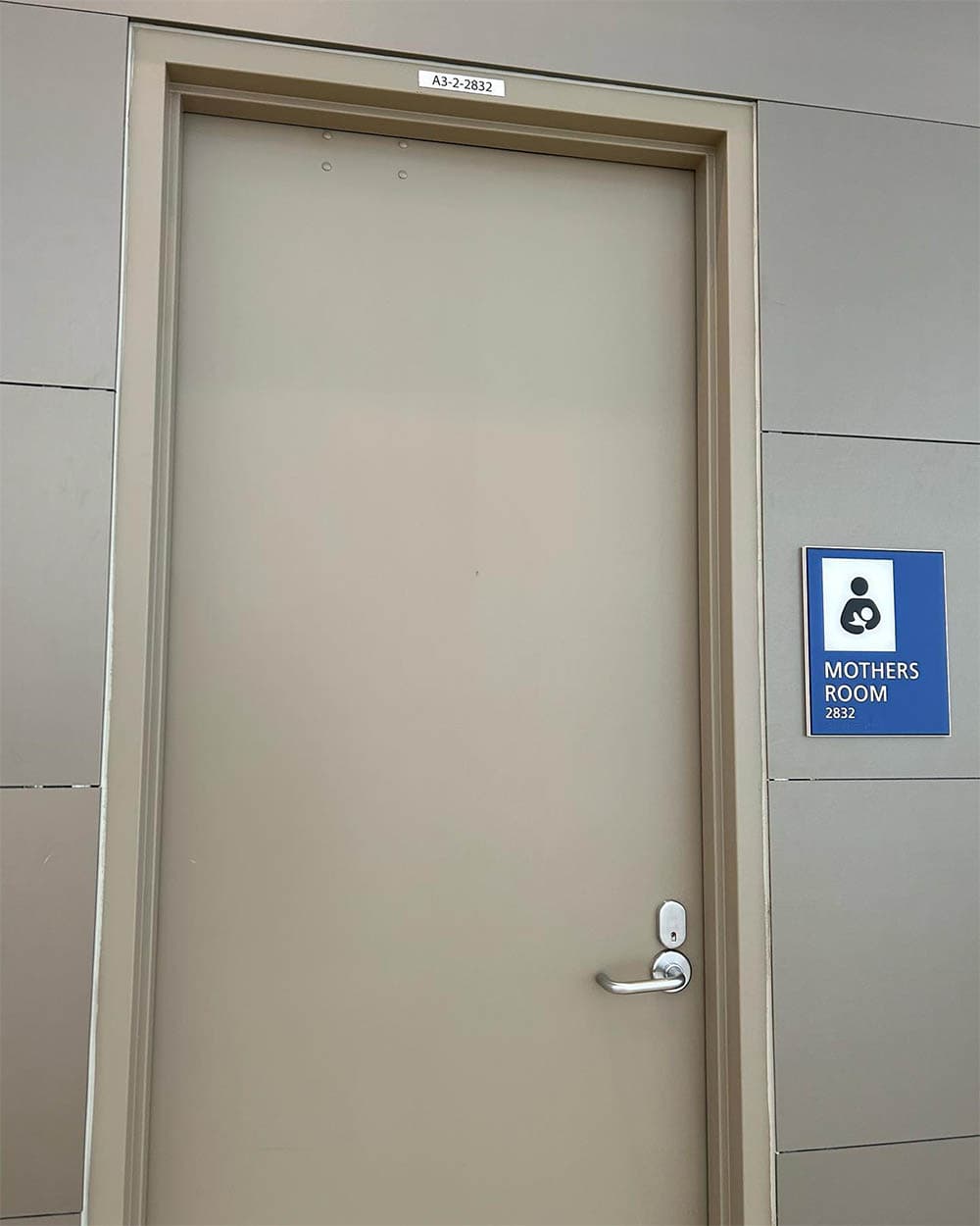 new orleans international airport baby care room in terminal A pic1